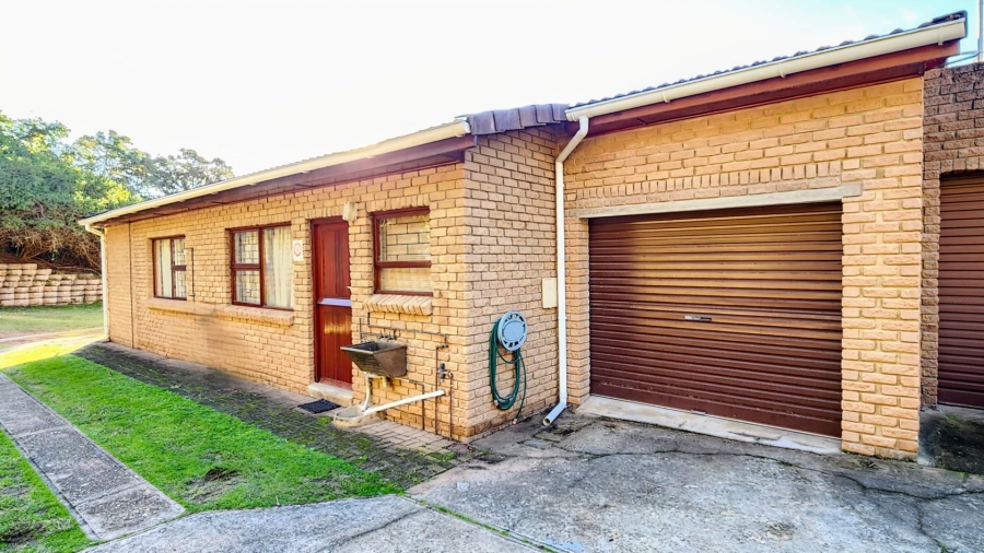 2 Bedroom Property for Sale in Brenton On Lake Western Cape